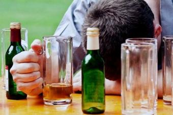 Пьянство в семье — суть проблемы и как ее решать